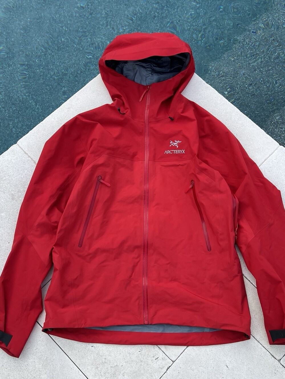 Arc’teryx Men’s Gore-Tex Pro Shell Jacket Hooded Red Size L Stormhood Beta AR